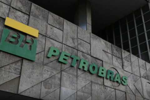 Petrobras reduz diesel em R$ 0,35 por litro a partir desta segunda-feira