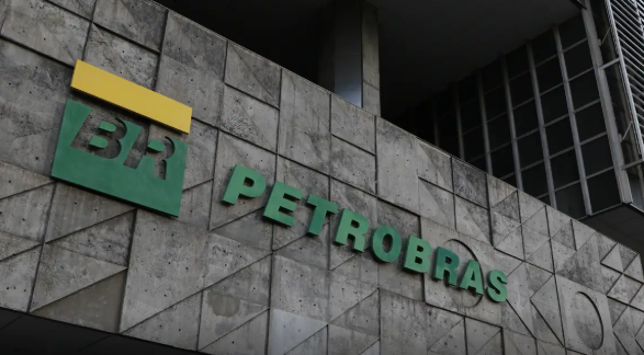 Petrobras reduz diesel em R$ 0,35 por litro a partir desta segunda-feira