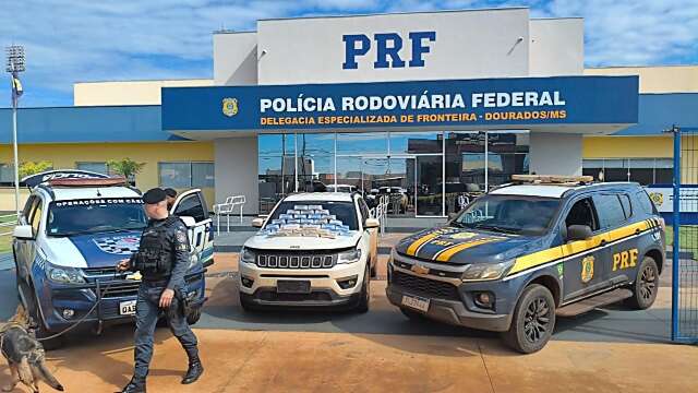 Taxista é preso com cocaína pura escondida em Compass