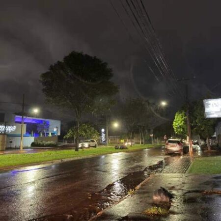 Chuva muda o tempo e derruba temperatura em 10°C na fronteira