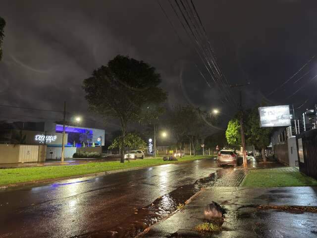 Chuva muda o tempo e derruba temperatura em 10°C na fronteira