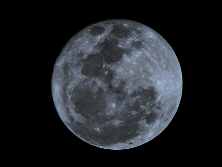 Capital terá programação astronômica para observação da Lua Azul