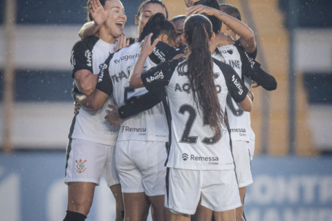 Corinthians vence e Inter goleia na rodada do Brasileirão Feminino