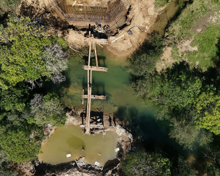 Ponte sobre o Rio Perdido entra em fase de concretagem