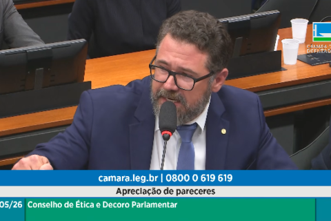 Conselho de Ética aprova suspensão de 2 meses para Pollon por motim na Câmara