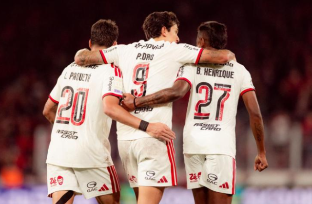 Pedro marca no fim, Flamengo empata com Athletico-PR e amplia série invicta