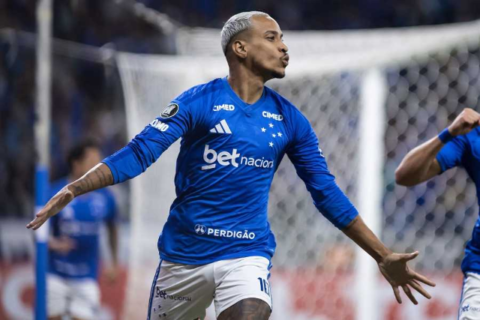Cruzeiro goleia Barcelona e avança às oitavas da Libertadores