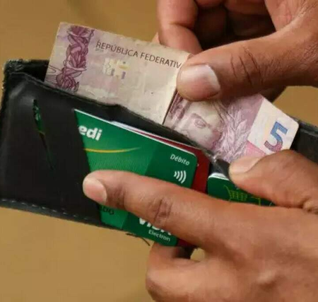 Governo bloqueia R$ 22,1 bilhões do orçamento para conter gastos