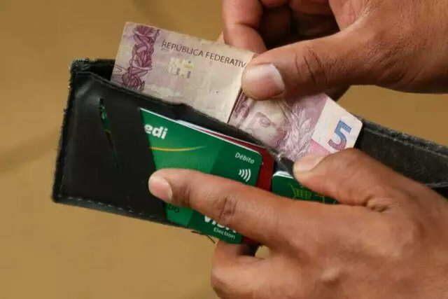 Governo bloqueia R$ 22,1 bilhões do orçamento para conter gastos