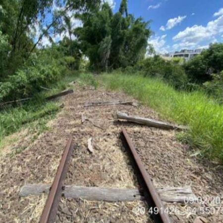 Furto de 1,6 km de trilhos leva Rumo a pedir reintegração de posse de área