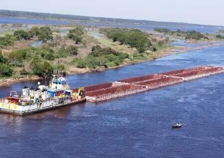 Expansão de porto em Corumbá avança em meio a impasses sobre hidrovia