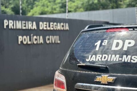 Estuprada desde os 7 anos, adolescente foge de casa e denuncia o padrasto