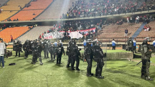 Conmebol dá vitória ao Flamengo e pune Medellín por confusão em campo
