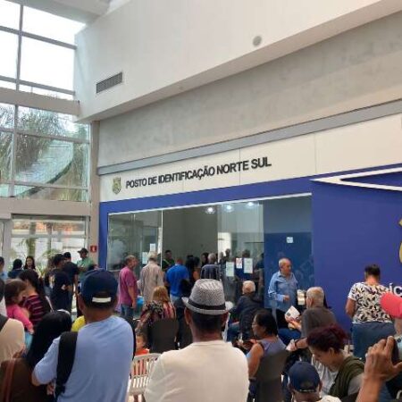 Enquanto mutirões lotam, 30% faltam e vagas sobram para emissão de identidade