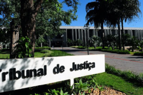 Exposição no TJMS alerta para riscos de assédio e discriminação no trabalho