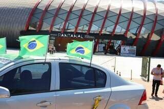 Velho do Rio não desiste e volta a decorar carro à espera do hexa Velho do Rio não desiste e volta a decorar carro à espera do hexa