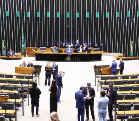 Bancada de MS se divide ao votar imunidade tributária para igrejas