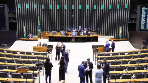Bancada de MS se divide ao votar imunidade tributária para igrejas