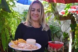 Deborah fez “cantinho secreto” com guarda-chuvas e feijoada às quartas
