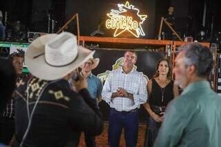 Riedel participa de Festa do Peão e anuncia reativação de escola agrícola 