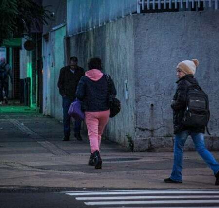 Semana inicia com 4°C no extremo sul e sensação térmica negativa na Capital