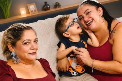 Maternidade atípica viraliza com mãe e filha e inspira acolhimento