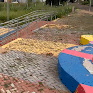 Praça no bairro North Park é abandonada sem conclusão de obras