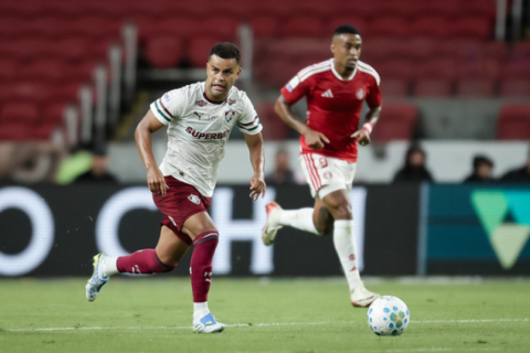Fluminense perde para o Internacional fora de casa e segue no G-3 do Brasileirão