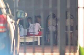 Barulho de crianças em "escolinha" gera reclamações e força mudança de endereço