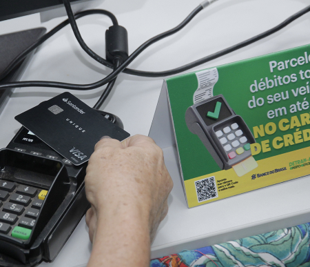 Motoristas de MS já podem parcelar CNH sem sair de casa