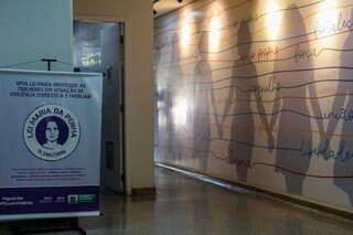 Formulário para mulheres indica sinais de controle que são falsas provas de amor