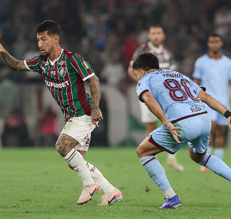 John Kennedy decide, Flu vence Bolívar e segue vivo na Libertadores
