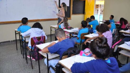 Adriane vê desequilíbrio em reajuste de professores e pede rediscussão