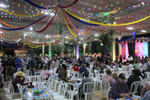 Arraiá da Assembleia reúne famílias e 32 entidades em noite de festa