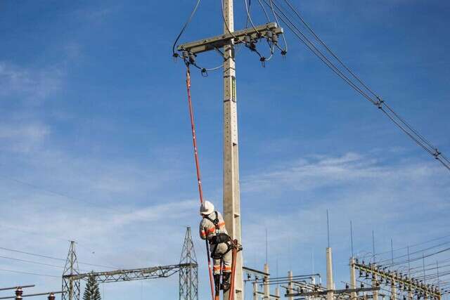 Trabalhador obtém aposentadoria especial por exposição à alta tensão elétrica