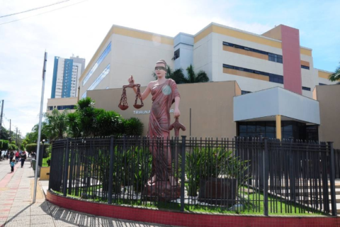 Padrasto é condenado a 18 anos e 8 meses por estupro de enteada