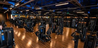 Crazy Week começa com compras, Copa e lazer na fronteira