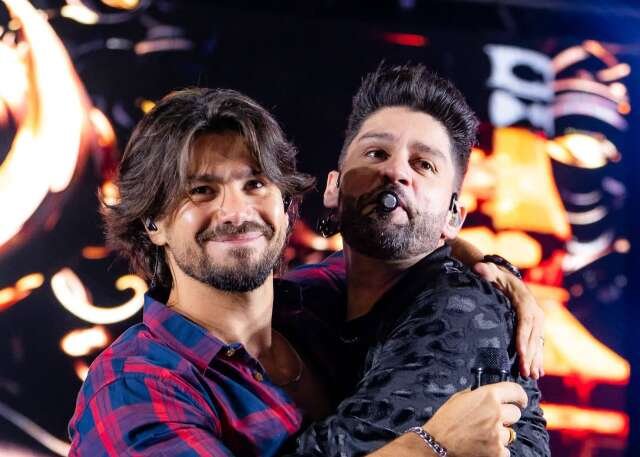 Arraial de Santo Antônio abre com show de Munhoz e Mariano