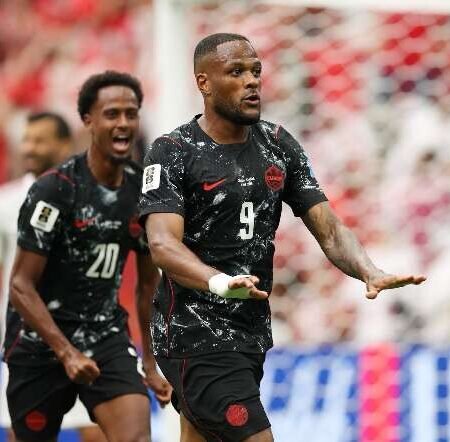 Canadá goleia Catar por 6 a 0 e conquista 1ª vitória em Copas