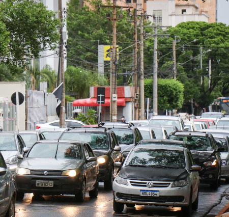 Nova lista do Detran suspende 506 CNHs e aplica 146 outras punições
