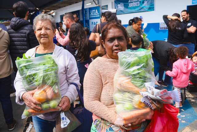 Em mutirão no Tiradentes, recicláveis poderão ser trocados por alimentos