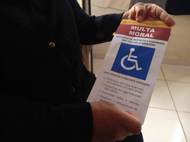 Falhas de acessibilidade levam centro comercial a virar alvo de inquérito