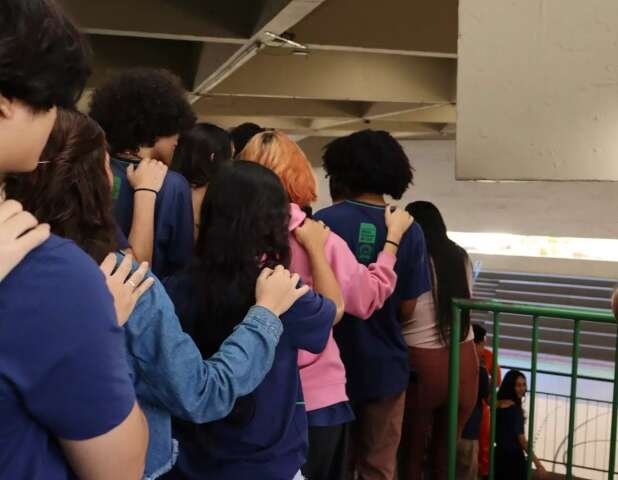 Alunos evacuam escola em 10 minutos durante simulado de incêndio em Campo Grande