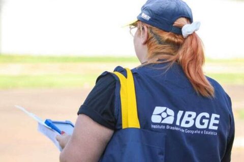 IBGE abre concursos com 9,6 mil vagas temporárias; veja como concorrer
