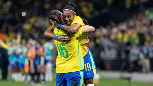 Seleção feminina derrota Estados Unidos durante amistoso em São Paulo