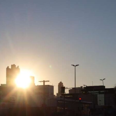 Sol volta a aparecer, mas domingo começa com 11°C em Campo Grande