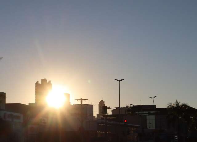 Sol volta a aparecer, mas domingo começa com 11°C em Campo Grande