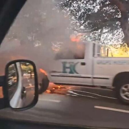 Caminhonete pega fogo em avenida do Parque dos Poderes