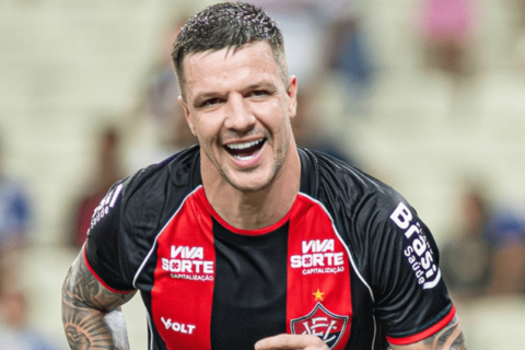 Vitória vira sobre Fortaleza e abre vantagem na final da Copa do Nordeste