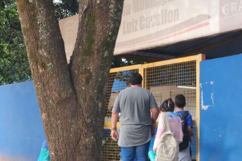 Furto de fiação em escola interrompe aula em 6 salas no Jardim Botafogo